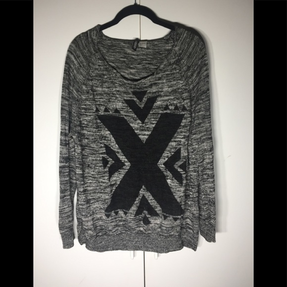 H&M Graphic Print Sweater - Picture 1 of 4